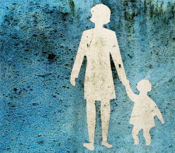 Engagierte Väter haben es im Kindergarten oft schwer. Engagierte Väter haben es im Kindergarten oft schwer.