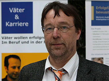 Hans Georg Nelles Hans Georg Nelles