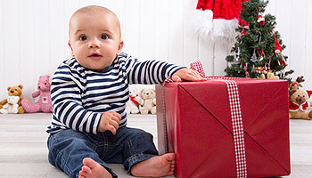 Kampf dem Geschenkeberg! Weihnachten richtig schenken. Kampf dem Geschenkeberg! Weihnachten richtig schenken.